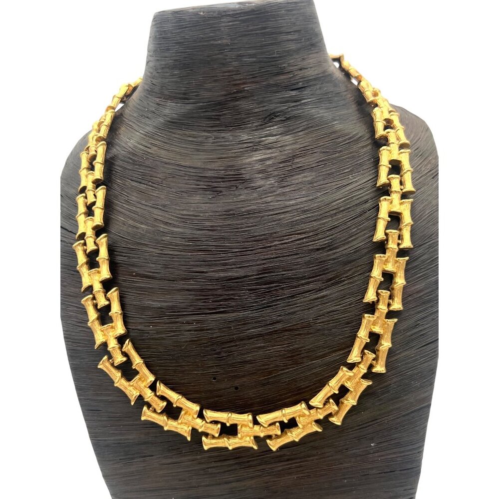 Vintage Monet Gold-Tone Bamboo Link Necklace 16 Inches Elegant Retro Jewelry - Picture 2 of 6